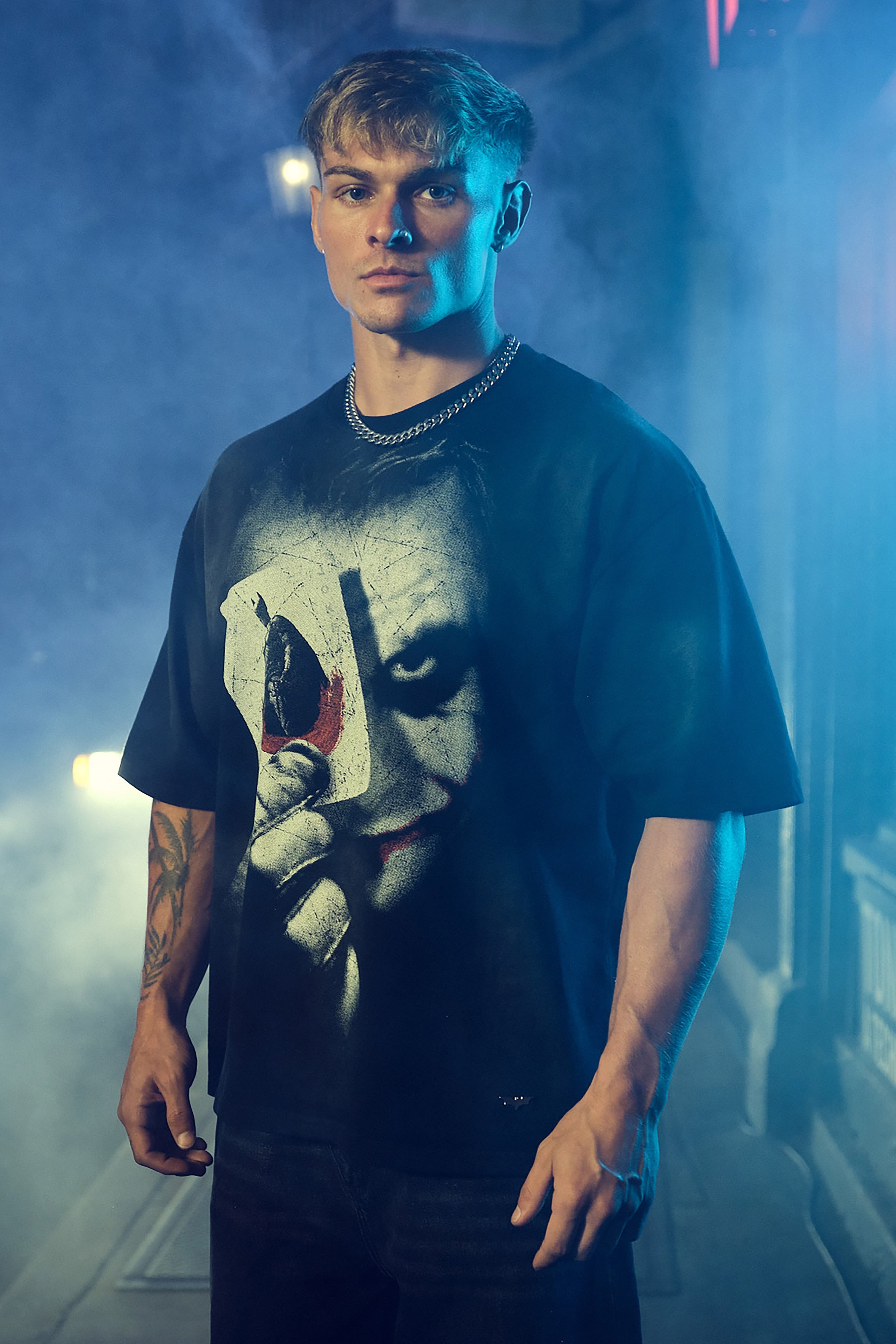 4254 - Batman Shadow Tees