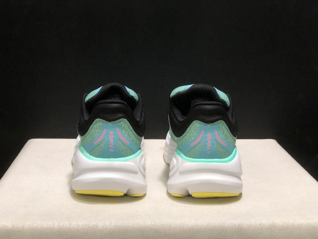 HOKA ONE ONE Bondi 9