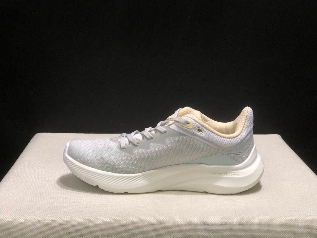 HOKA ONE ONE Solimar