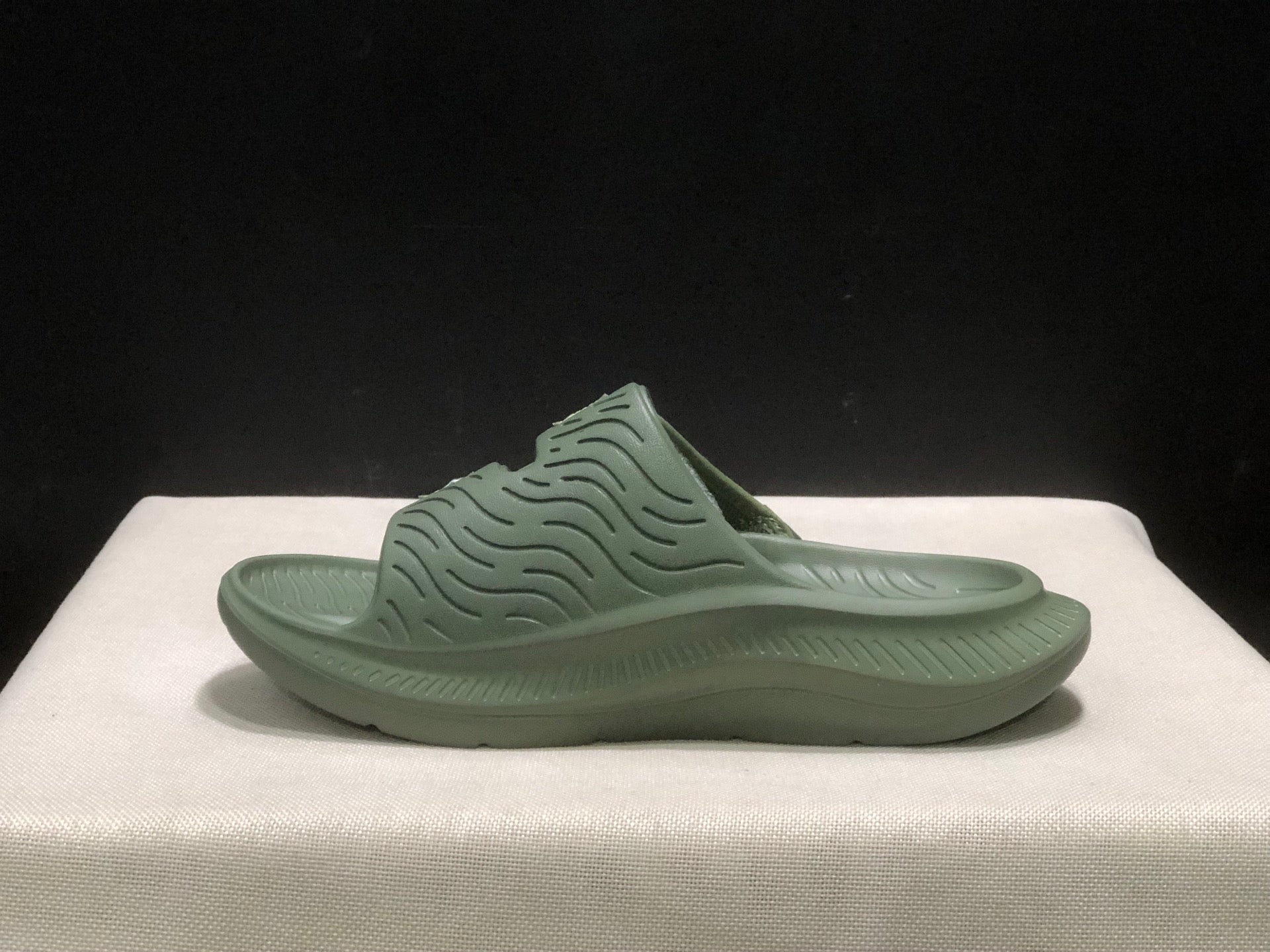 WTAPS x  HOKA ONE ONE ORA Luxe