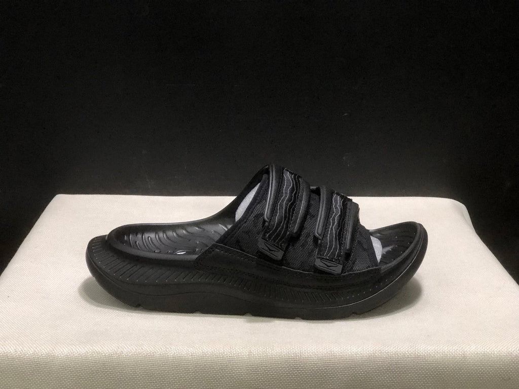 WTAPS x  HOKA ONE ONE ORA Luxe