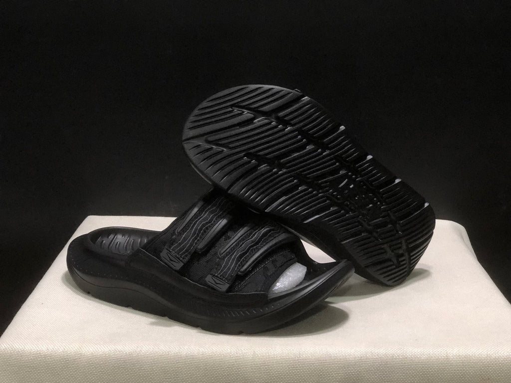 WTAPS x  HOKA ONE ONE ORA Luxe