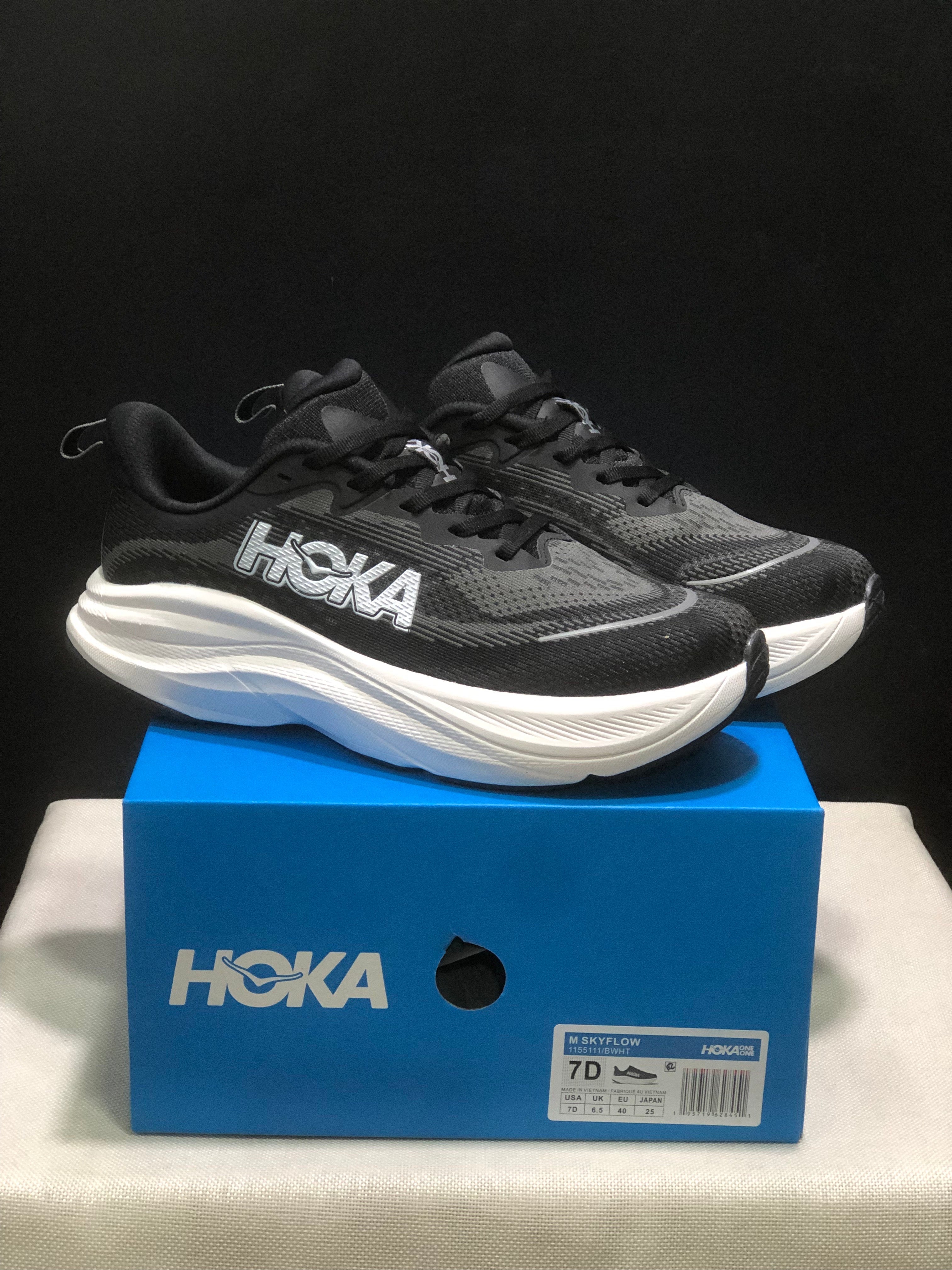 HOKA ONE ONE SKYFLOW