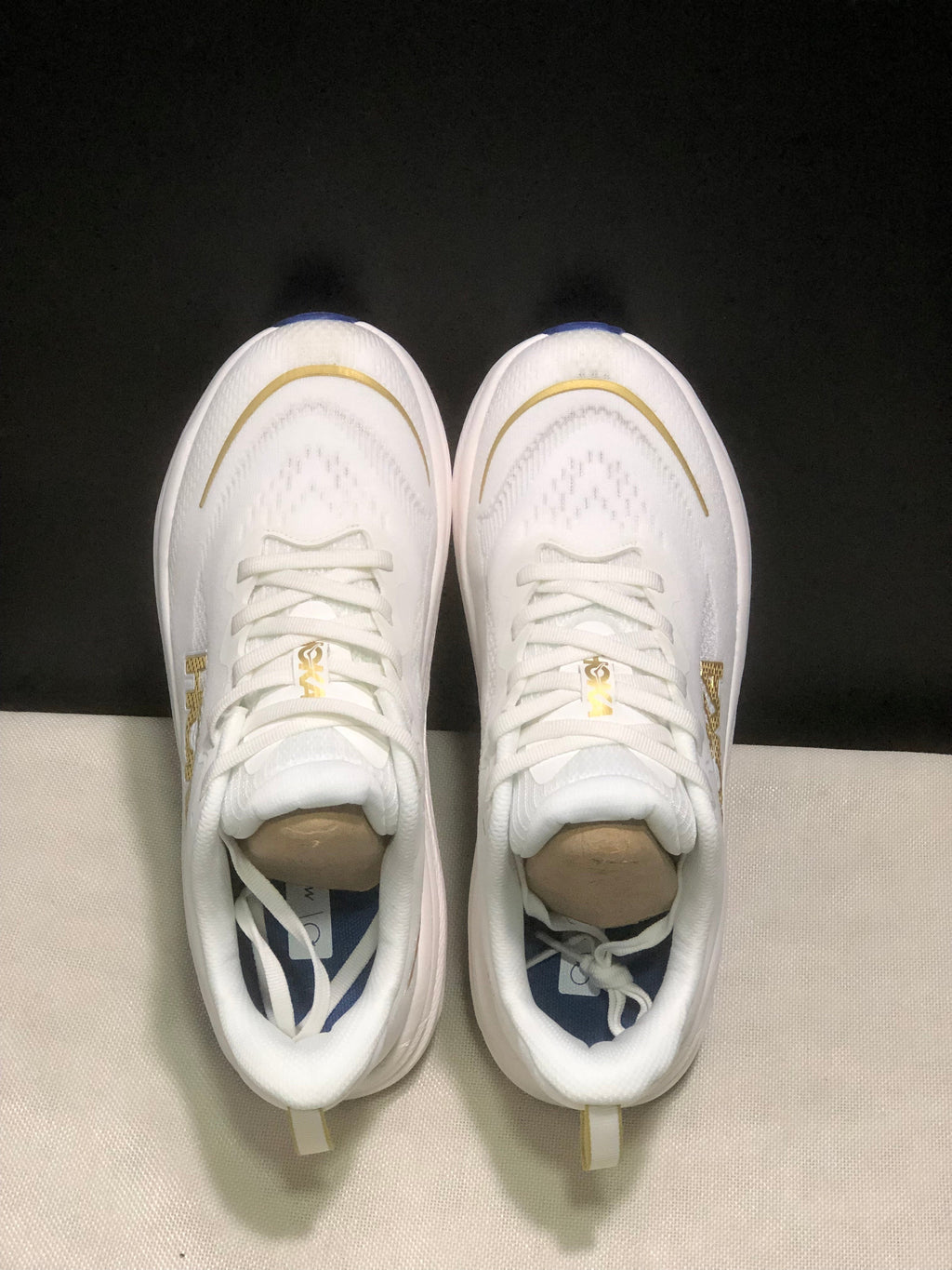 HOKA ONE ONE SKYFLOW