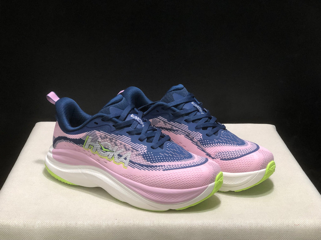 HOKA ONE ONE SKYFLOW