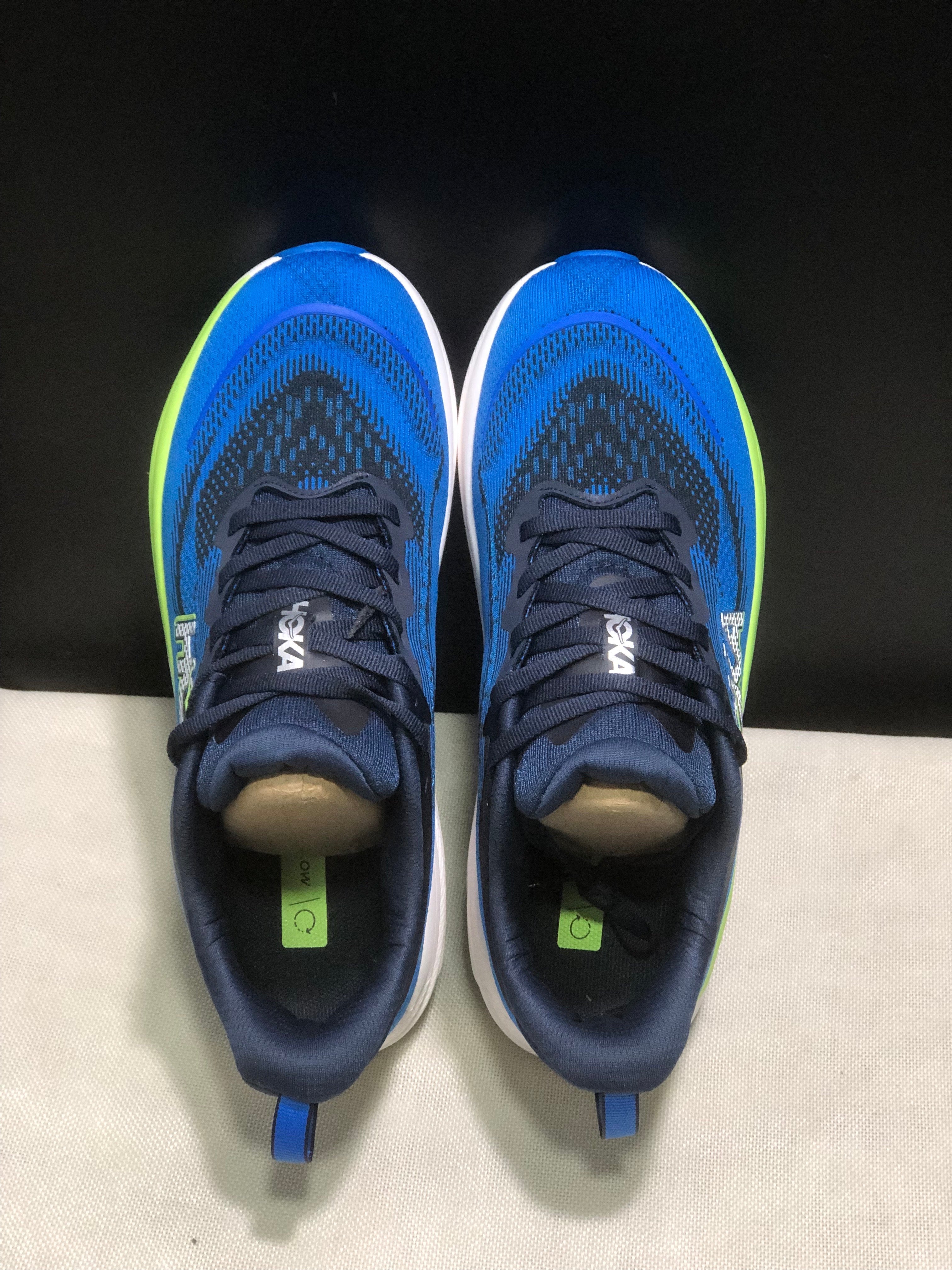 HOKA ONE ONE SKYFLOW