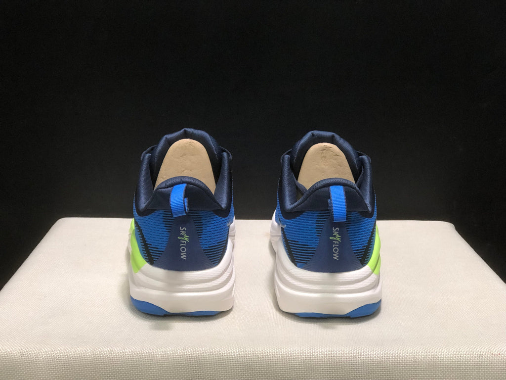 HOKA ONE ONE SKYFLOW