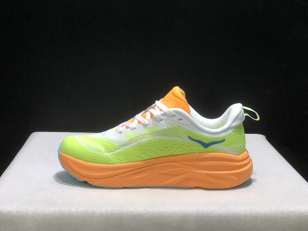 HOKA ONE ONE SKYFLOW
