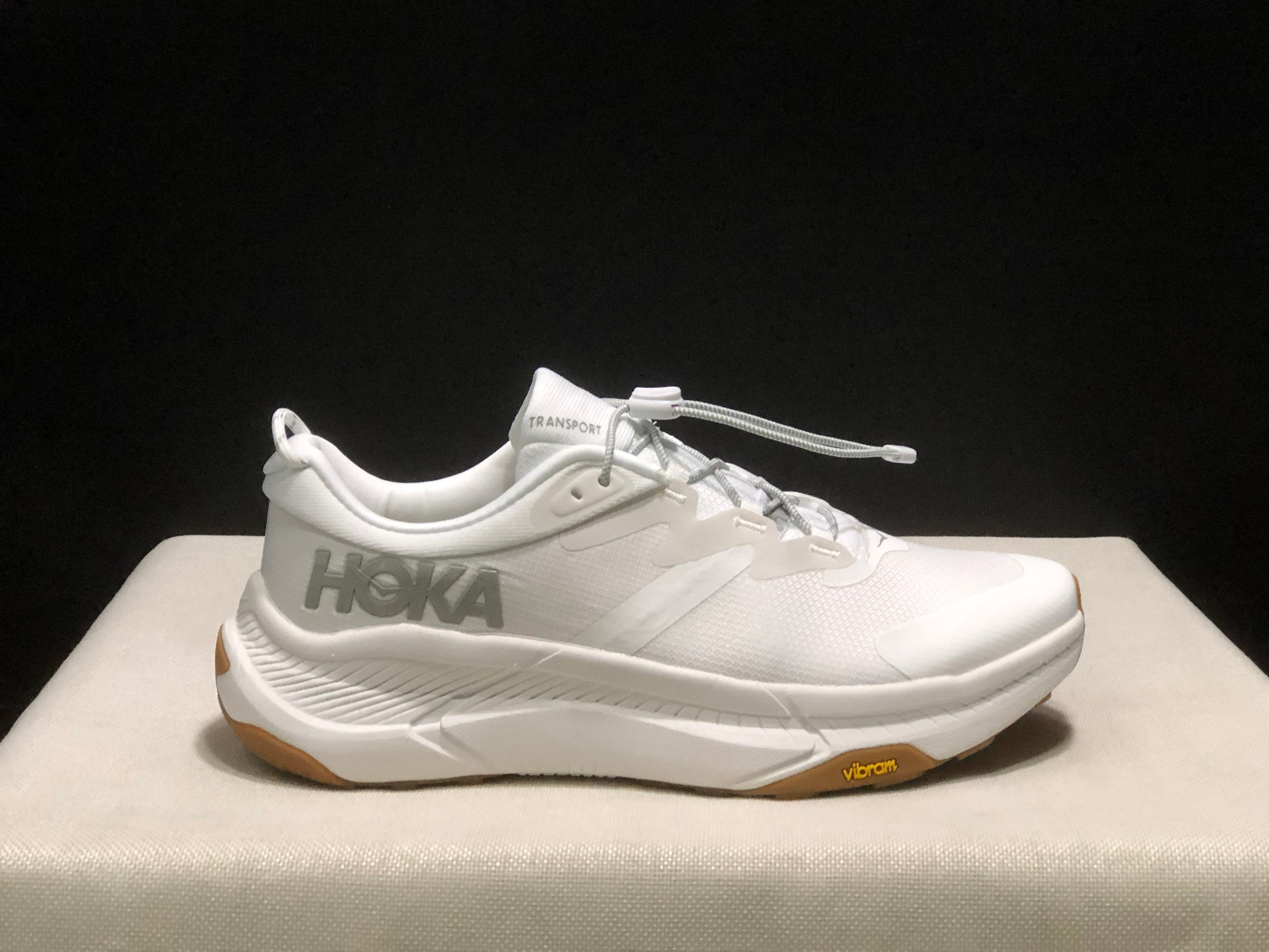 HOKA ONE ONE SKYFLOW