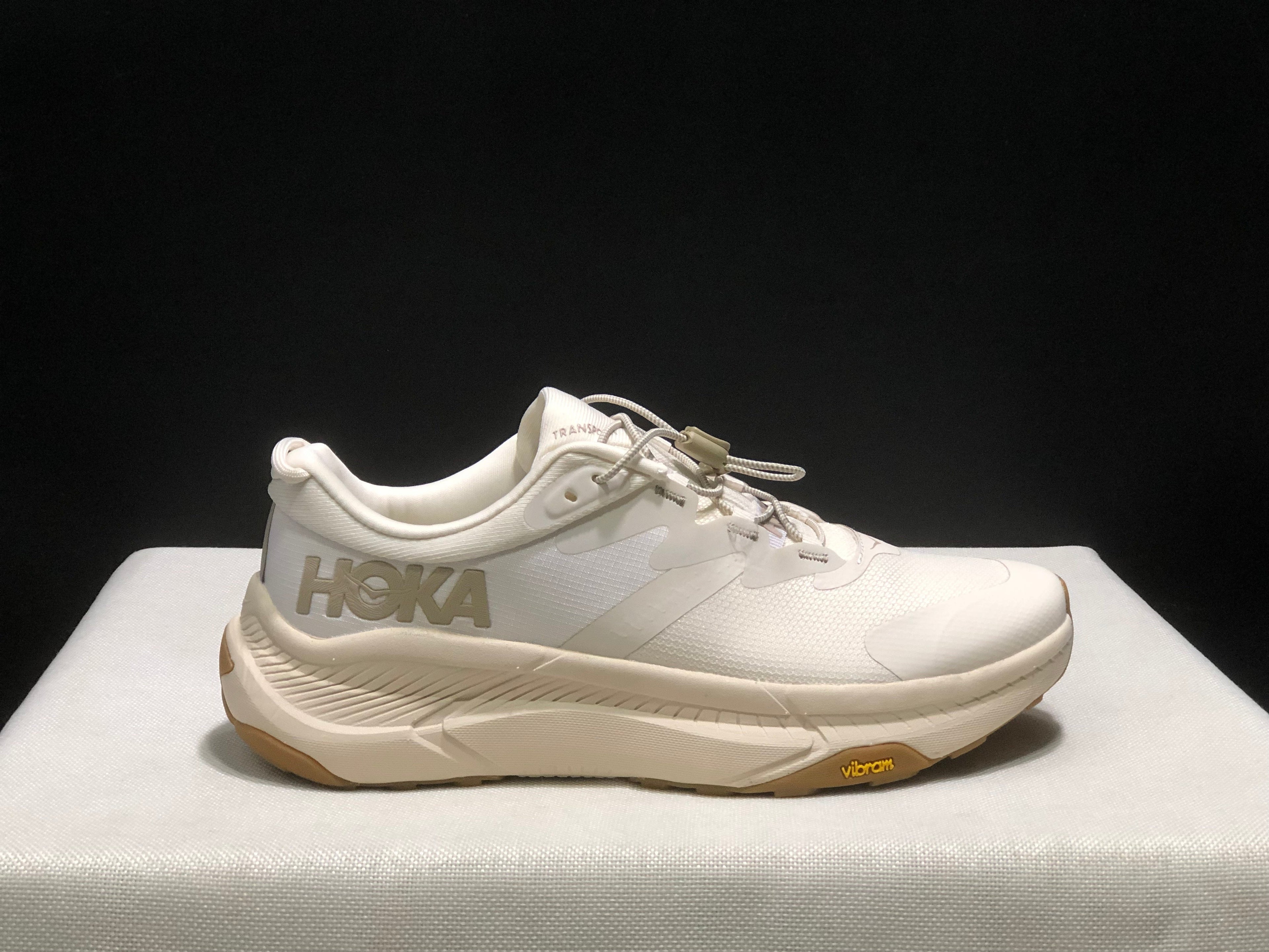 HOKA ONE ONE SKYFLOW
