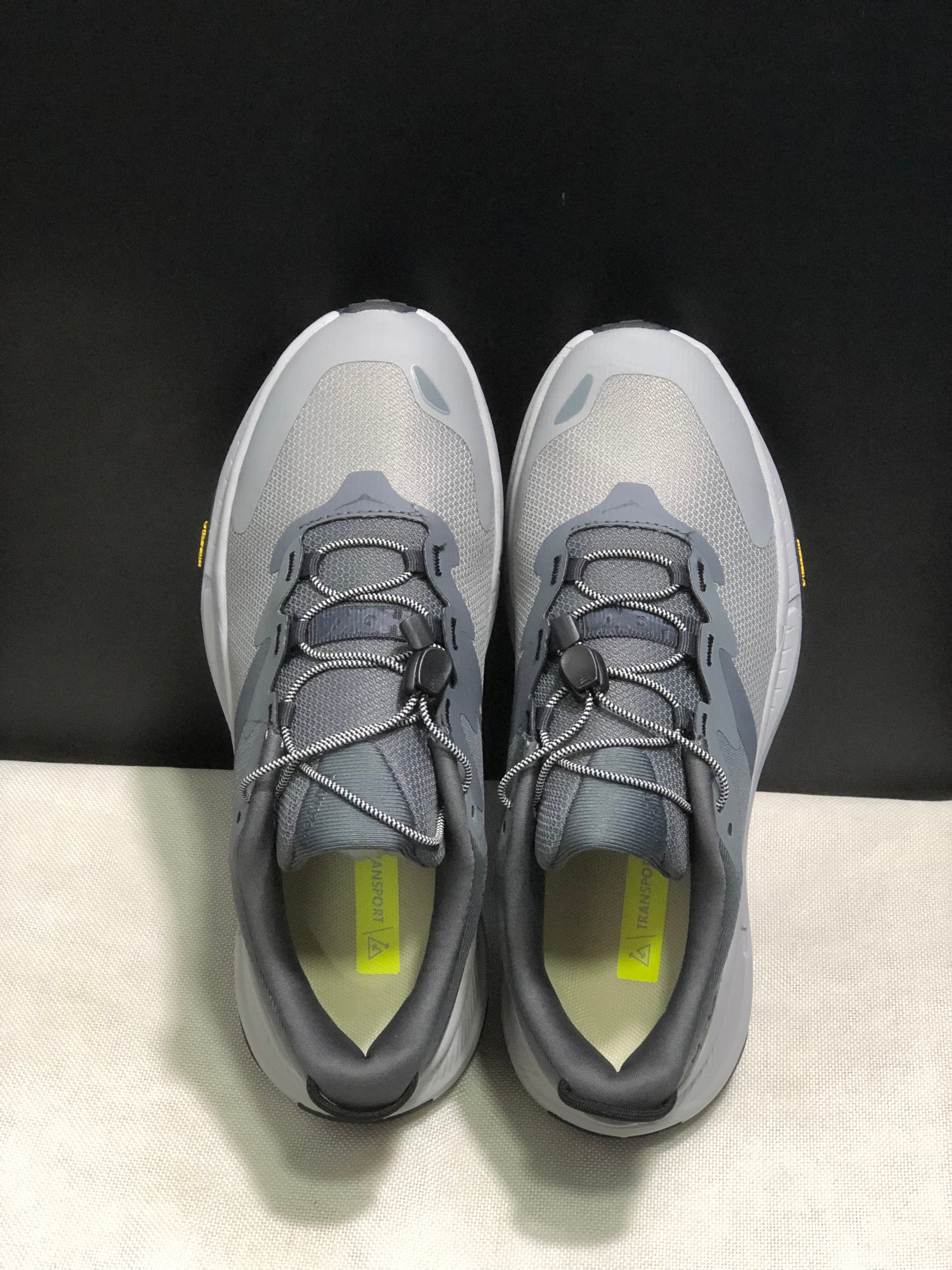 HOKA ONE ONE SKYFLOW