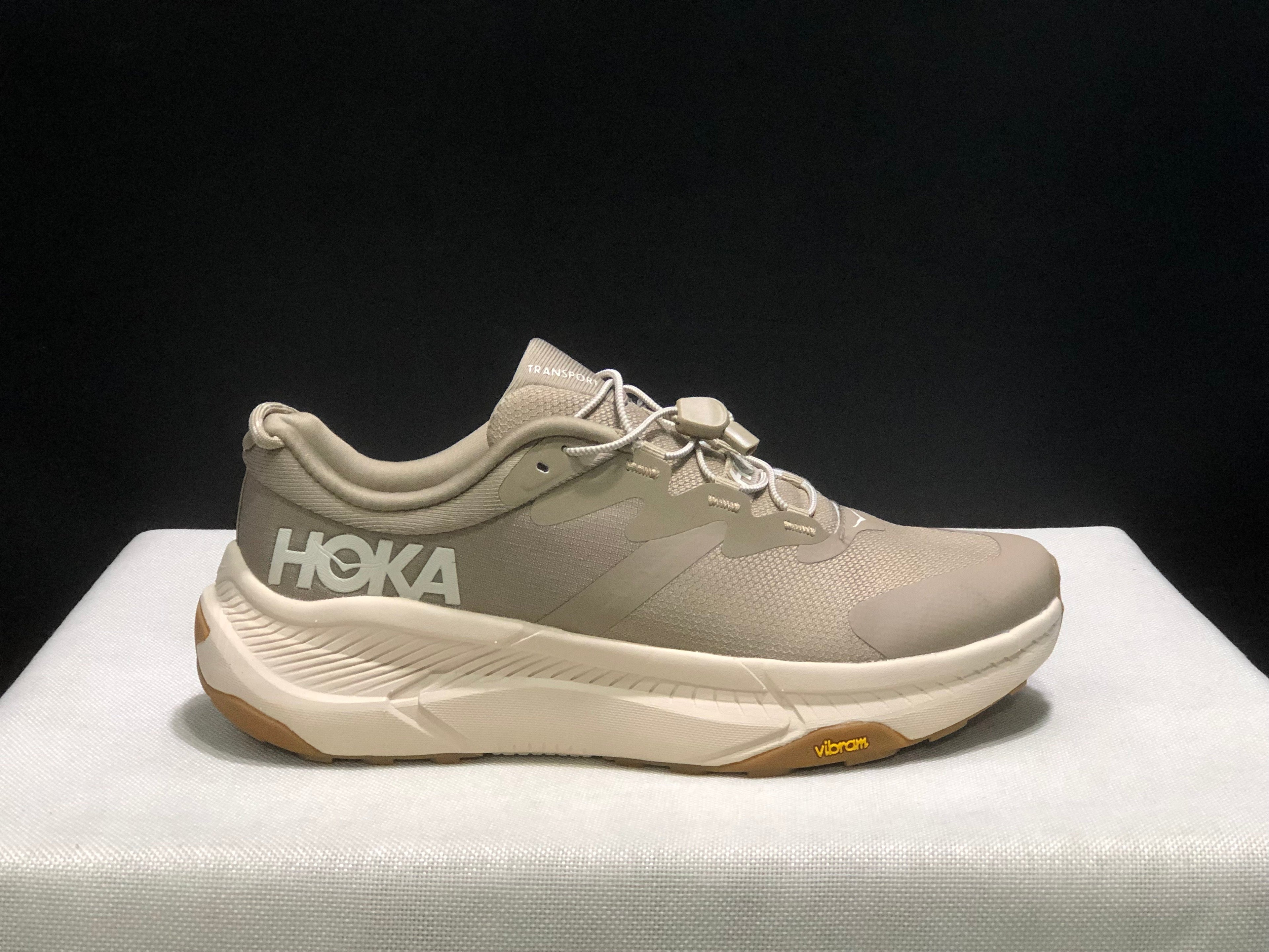 HOKA ONE ONE SKYFLOW
