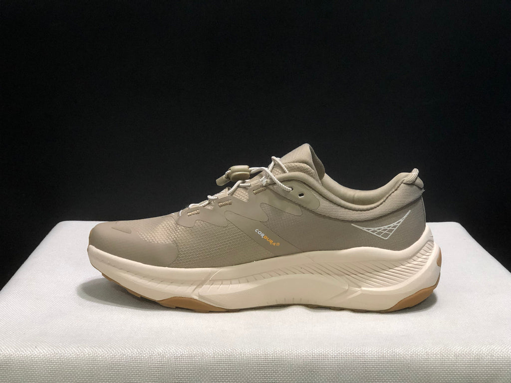 HOKA ONE ONE SKYFLOW