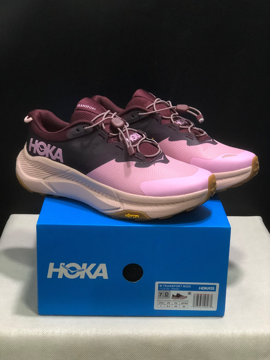 HOKA ONE ONE SKYFLOW