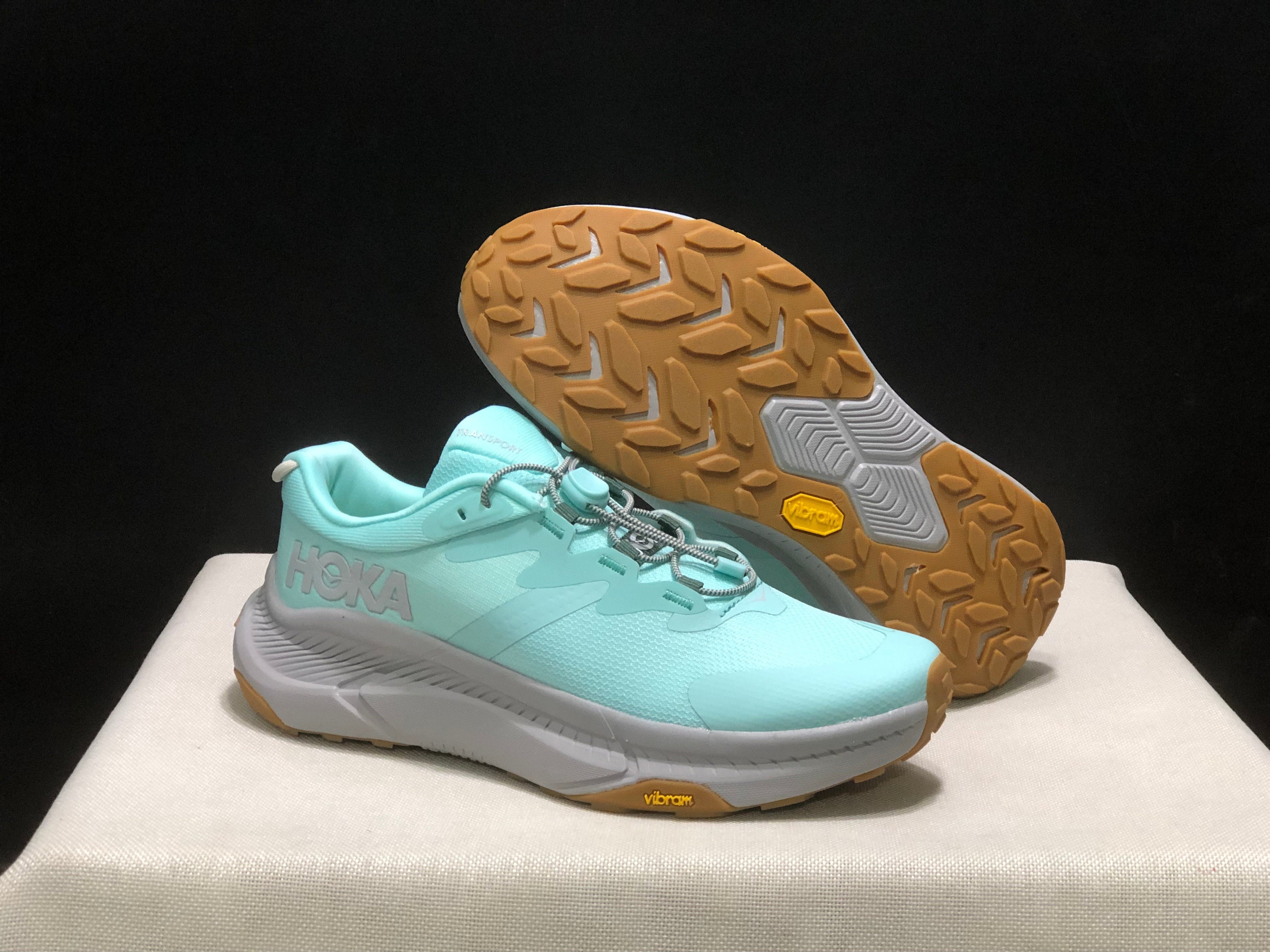 HOKA ONE ONE SKYFLOW