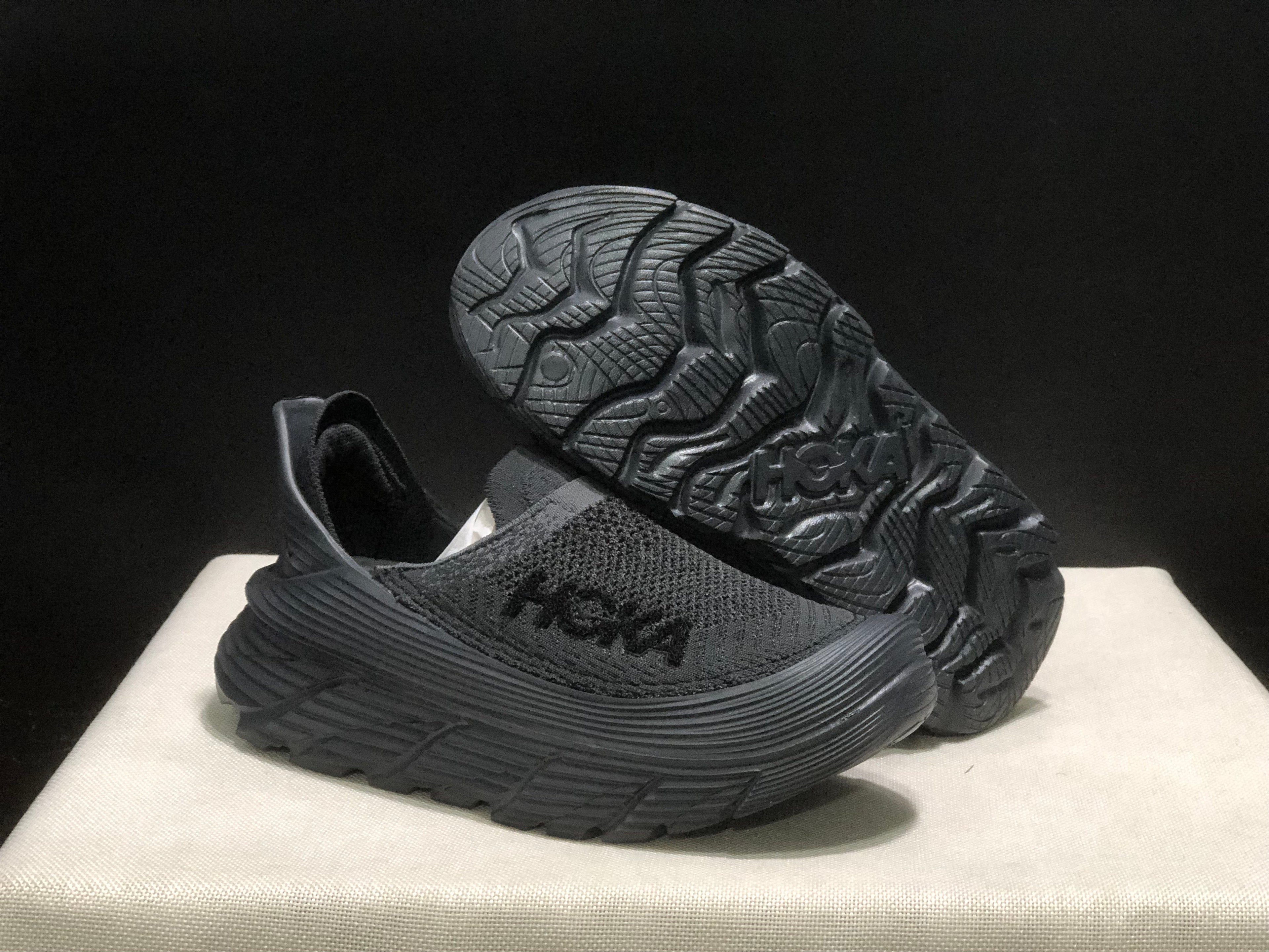 HOKA ONE ONE Restore TC