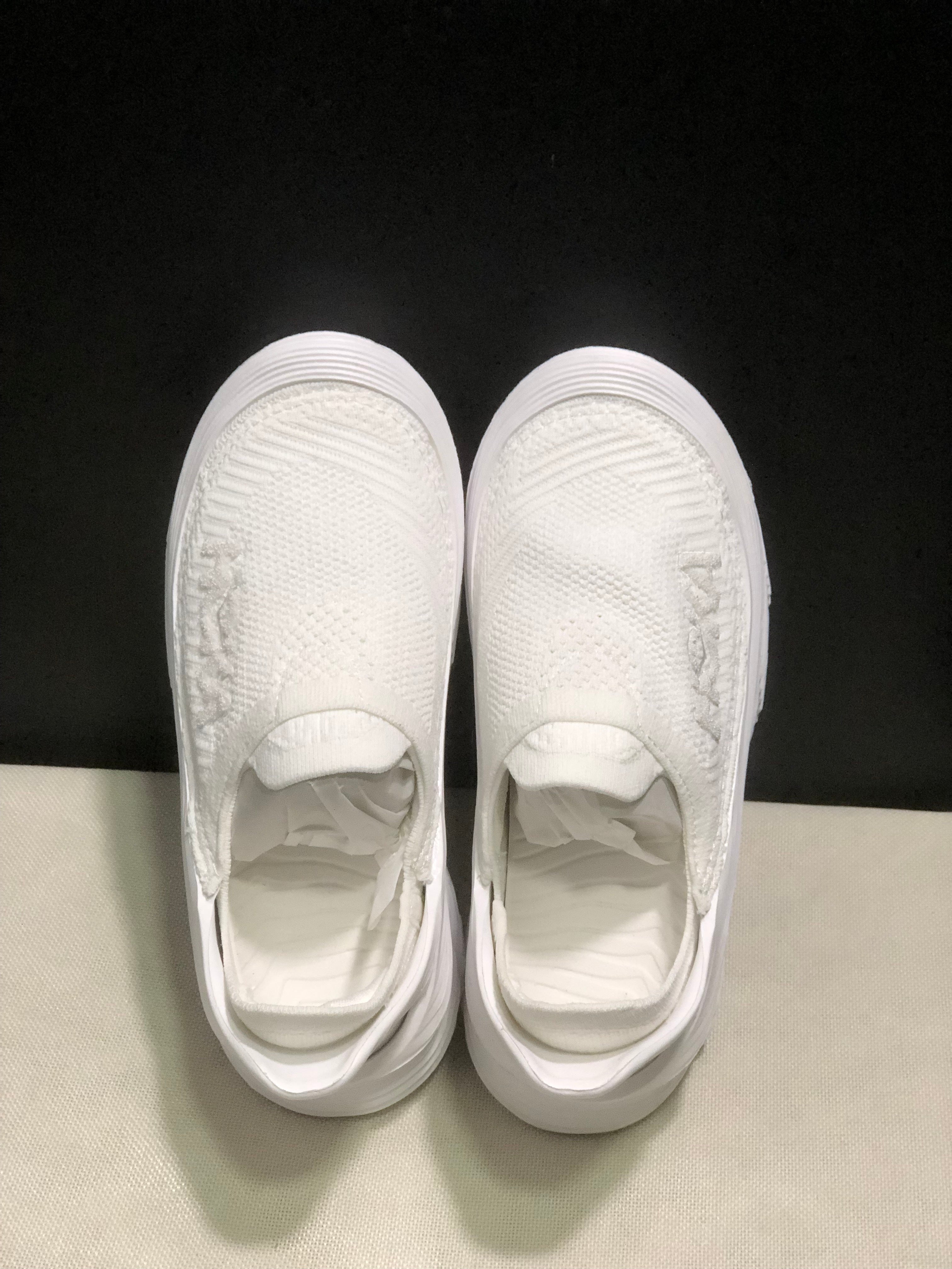 HOKA ONE ONE Restore TC
