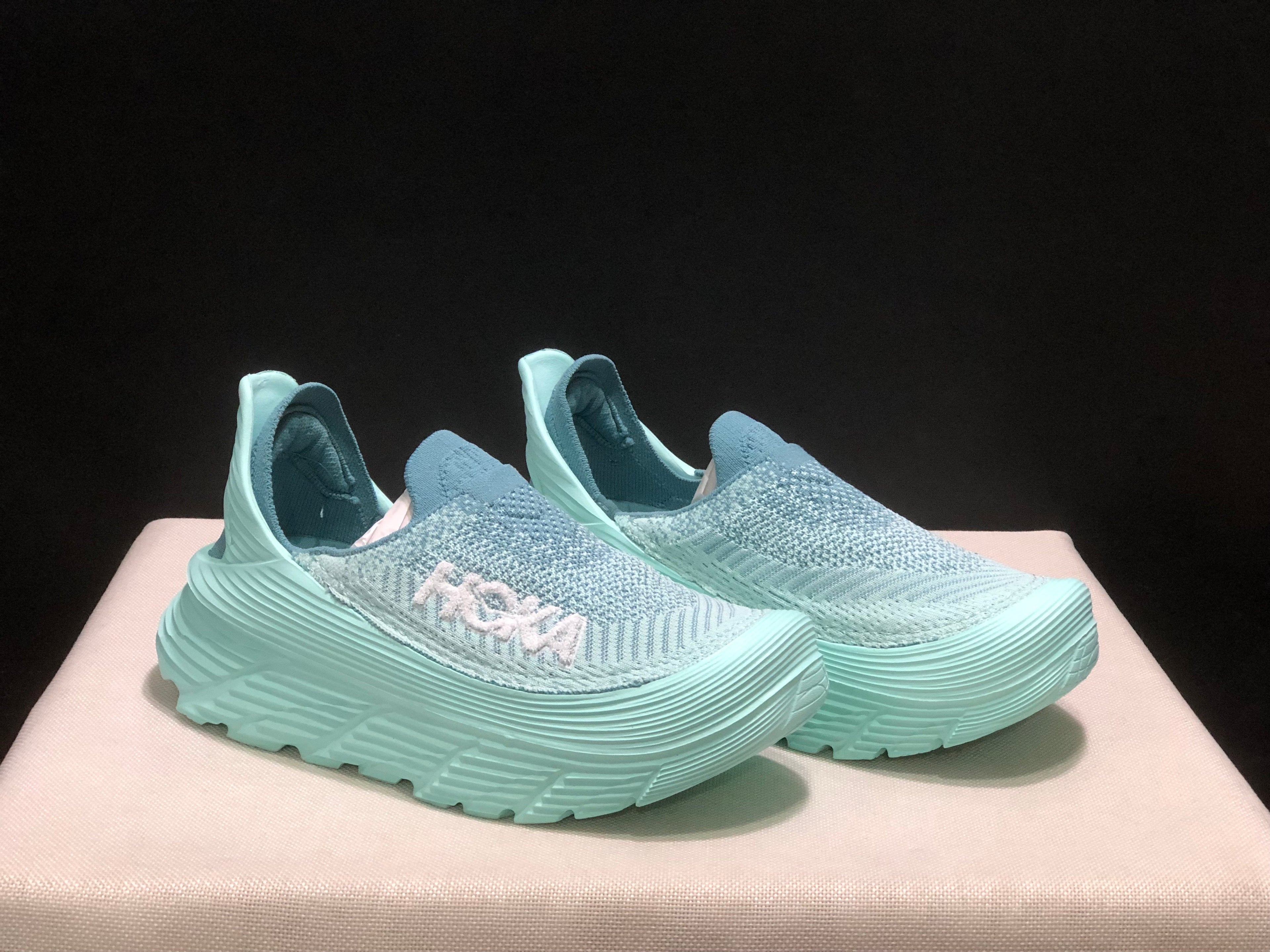 HOKA ONE ONE Restore TC