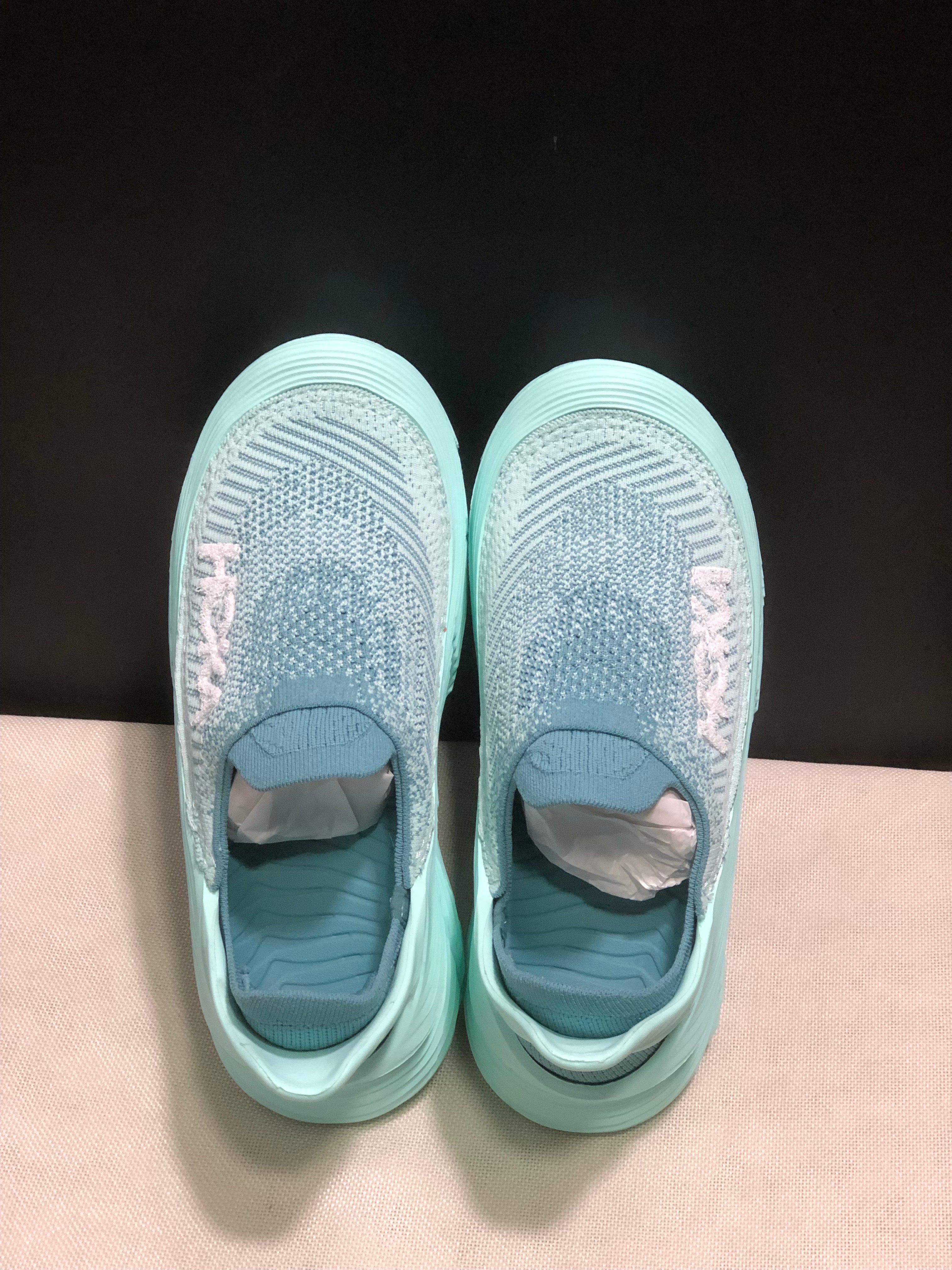 HOKA ONE ONE Restore TC