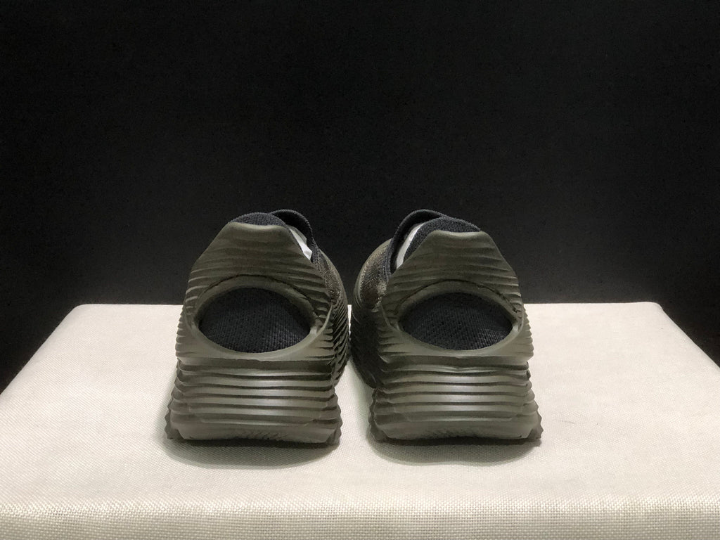 HOKA ONE ONE Restore TC