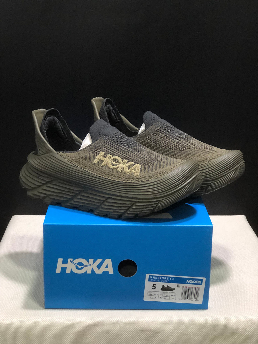 HOKA ONE ONE Restore TC