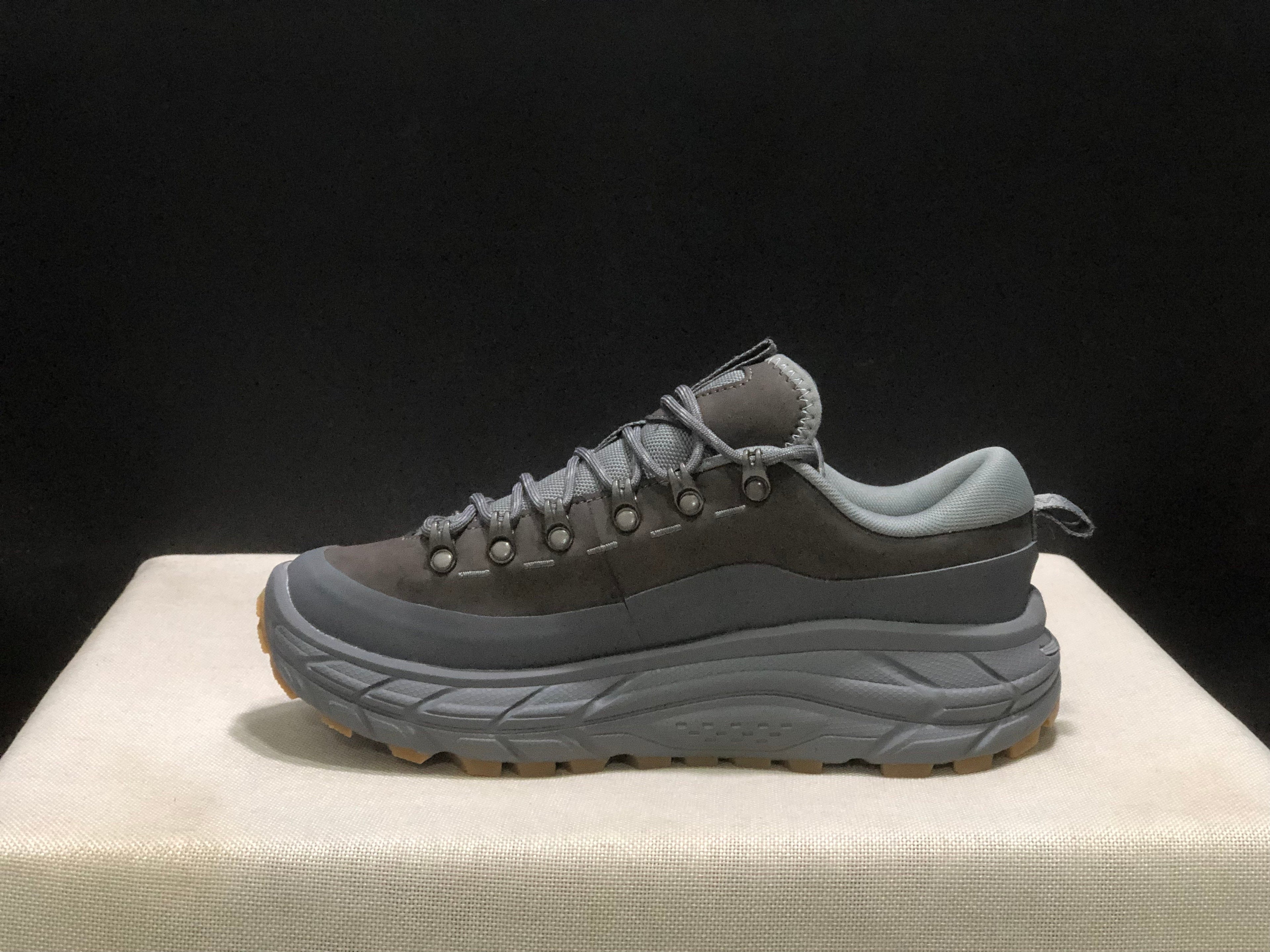 HOKA ONE ONE Tor Summit