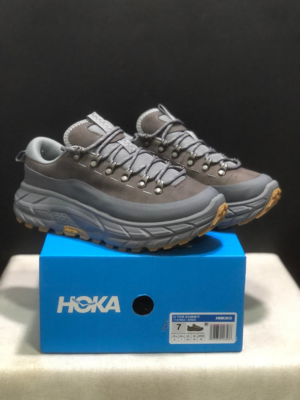 HOKA ONE ONE Tor Summit