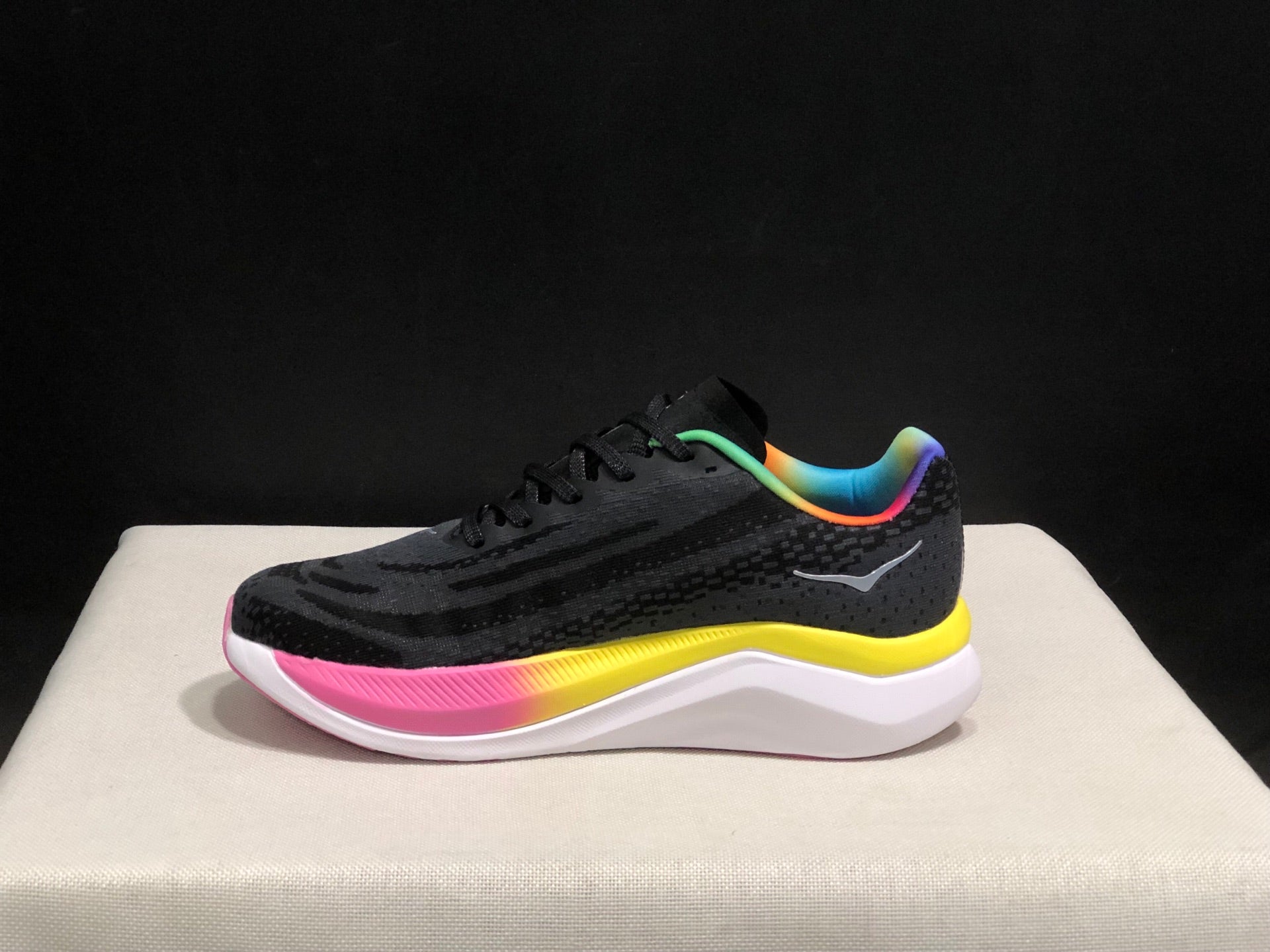 HOKA ONE ONE Mach X