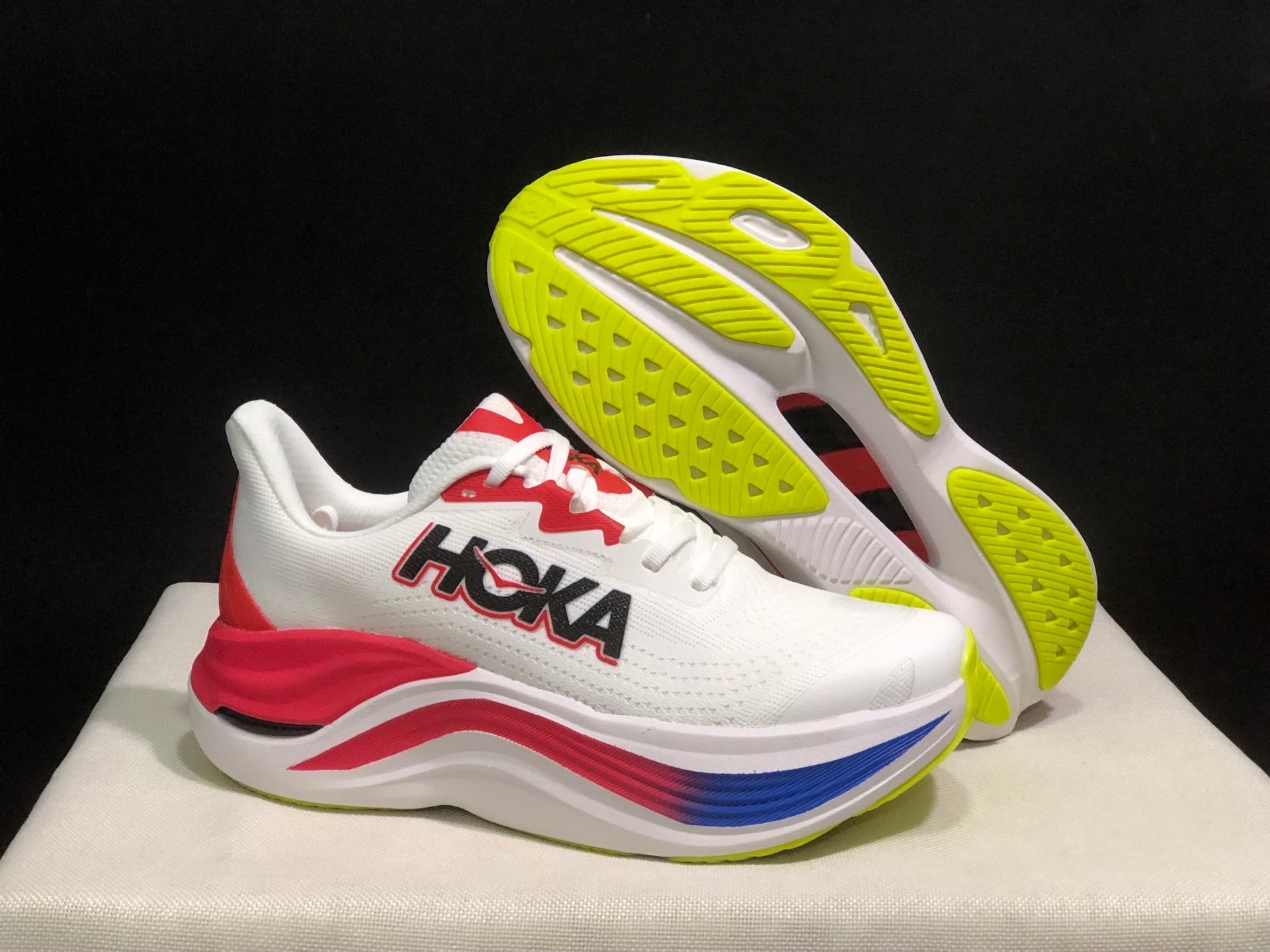 HOKA ONE ONE S KYWARD X