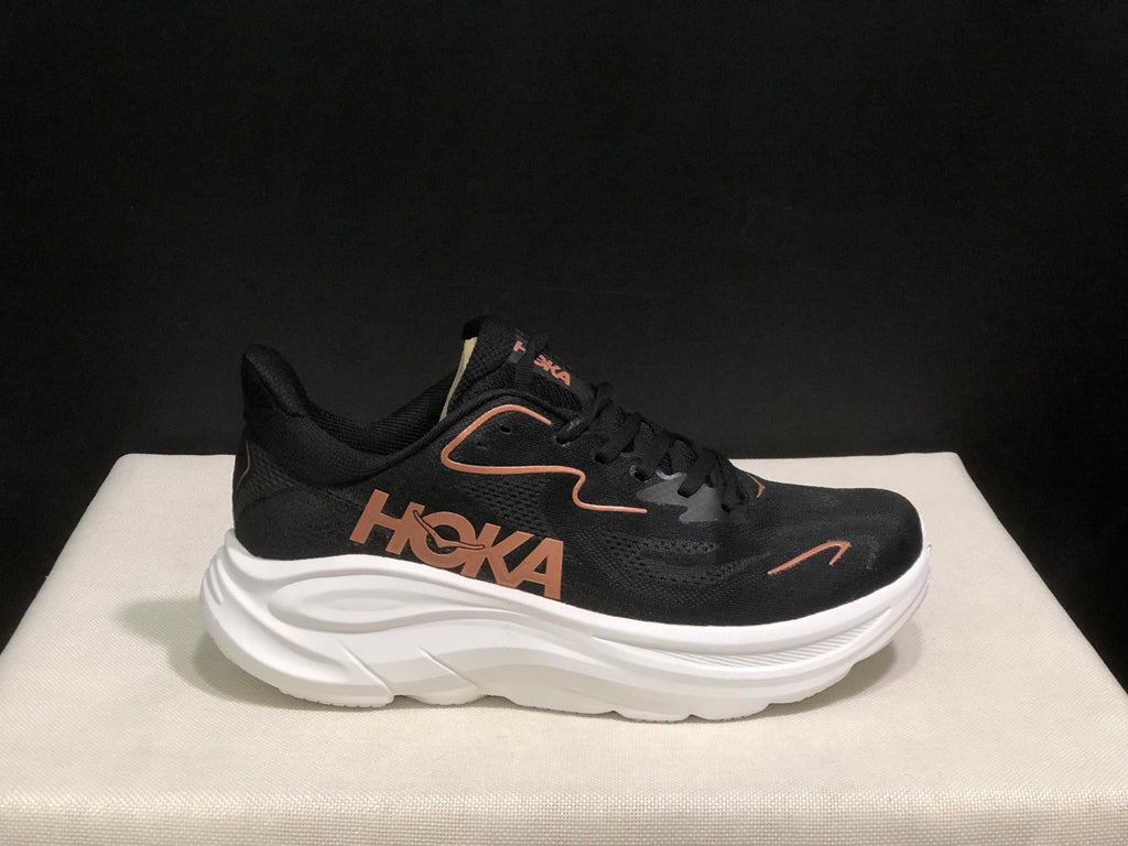 HOKA ONE ONE Clifton 10
