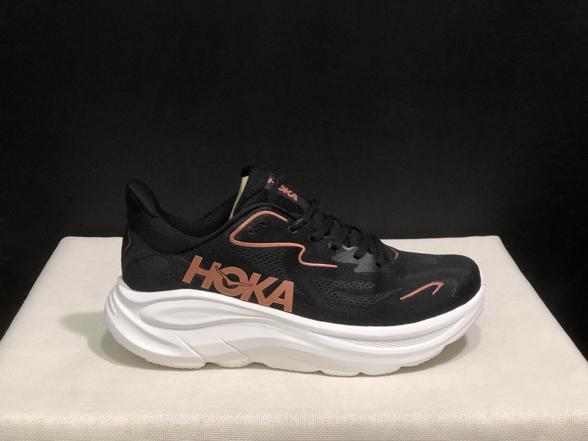 HOKA ONE ONE Clifton 10