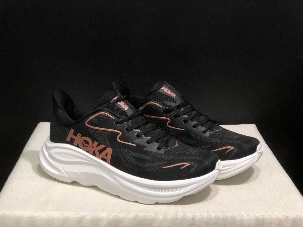 HOKA ONE ONE Clifton 10
