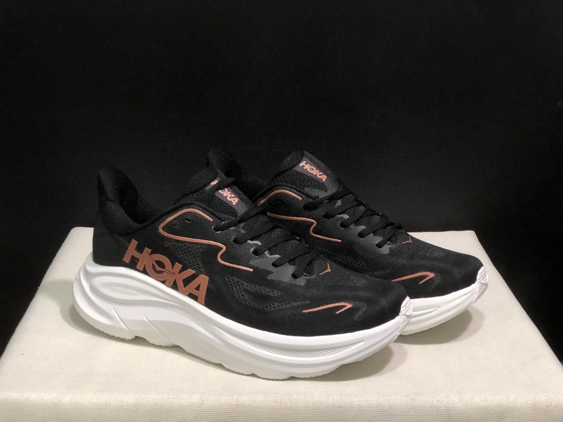 HOKA ONE ONE Clifton 10