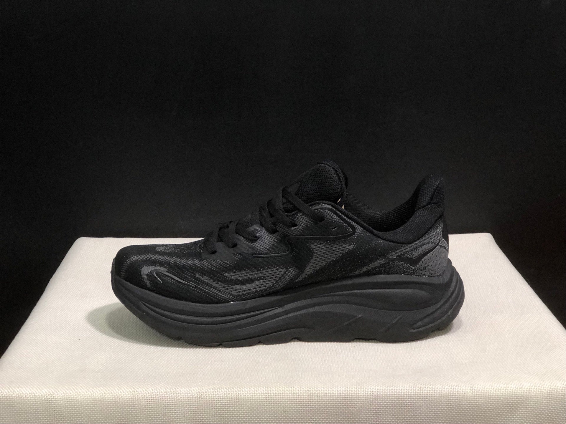 HOKA ONE ONE Clifton 10