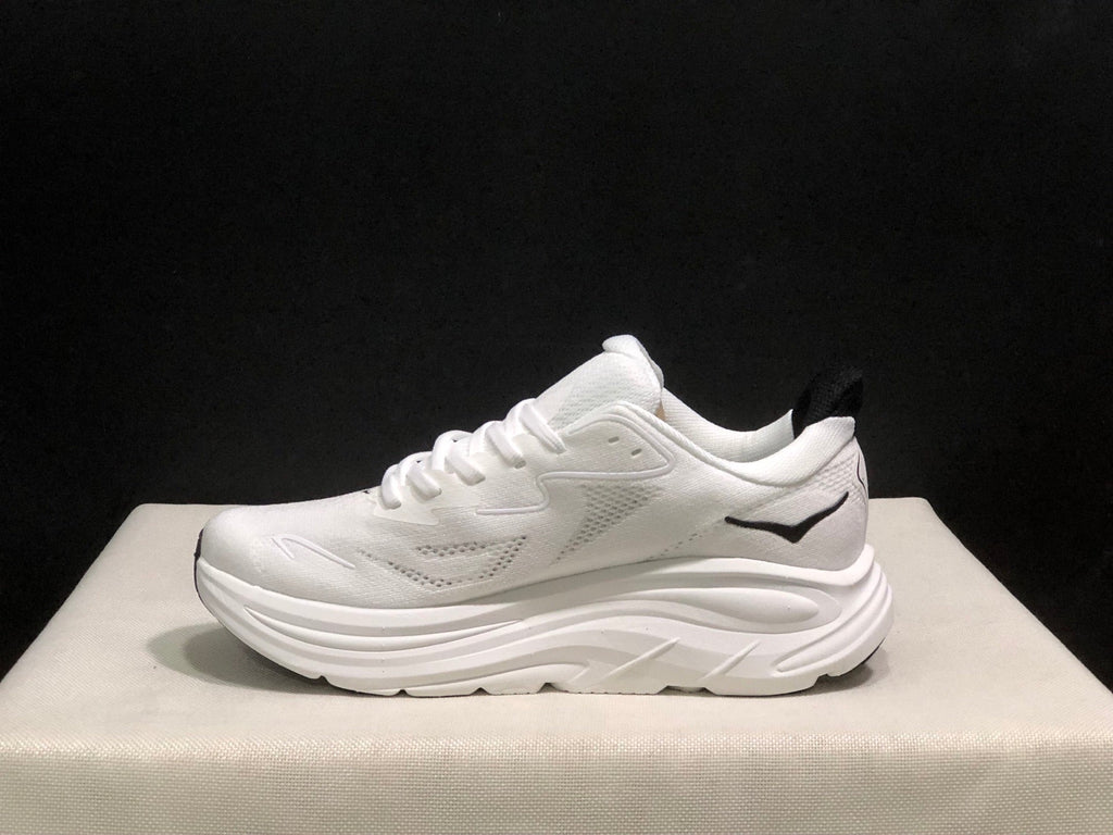 HOKA ONE ONE Clifton 10