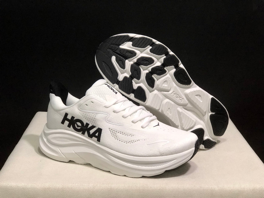 HOKA ONE ONE Clifton 10