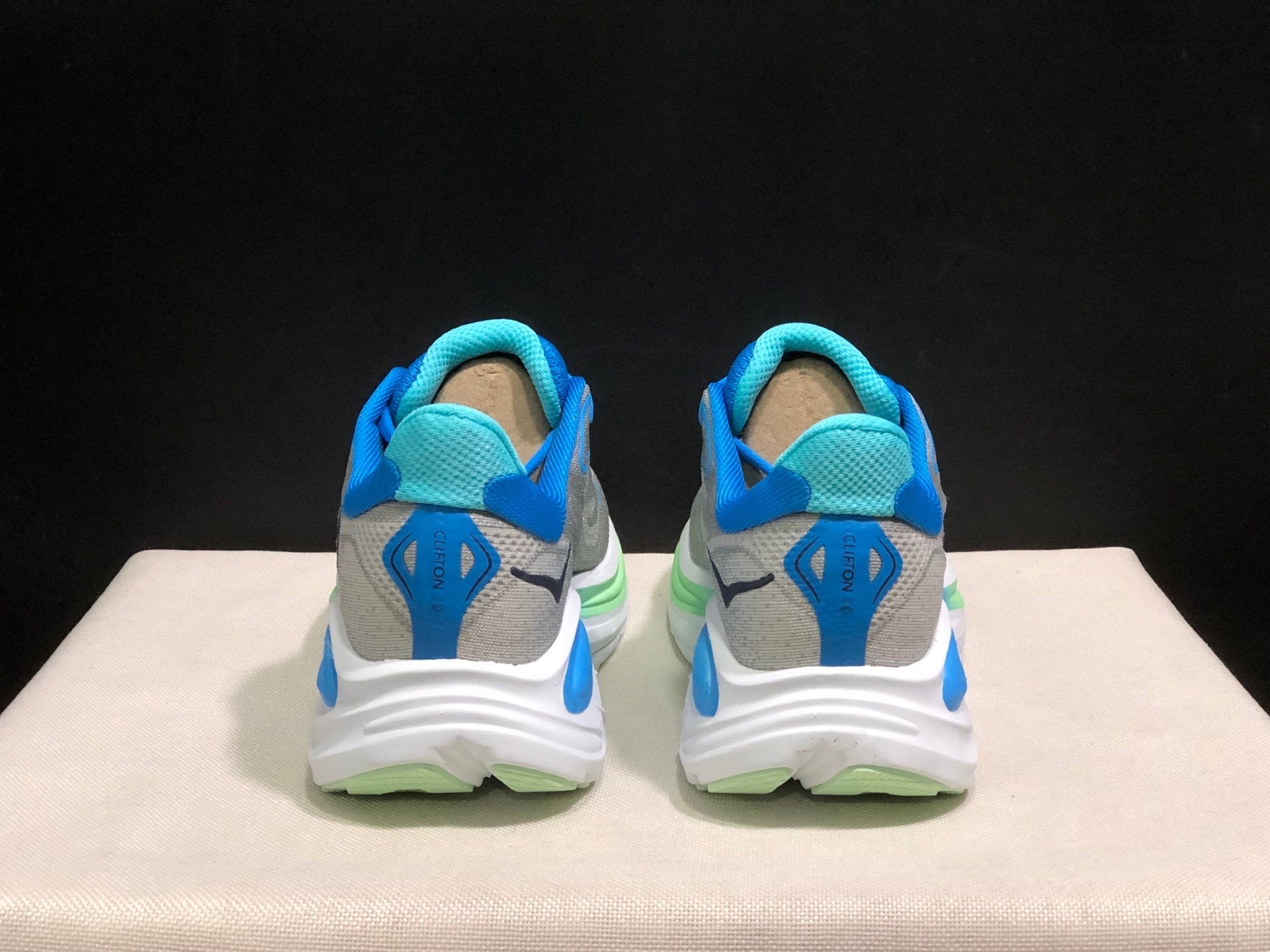 HOKA ONE ONE Clifton 10