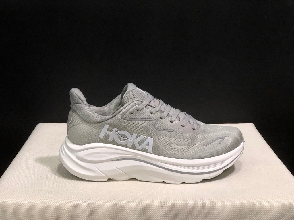HOKA ONE ONE Clifton 10