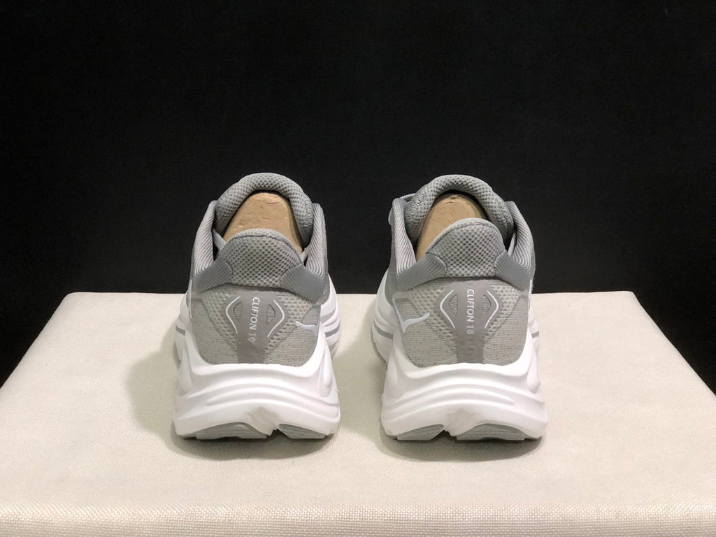 HOKA ONE ONE Clifton 10