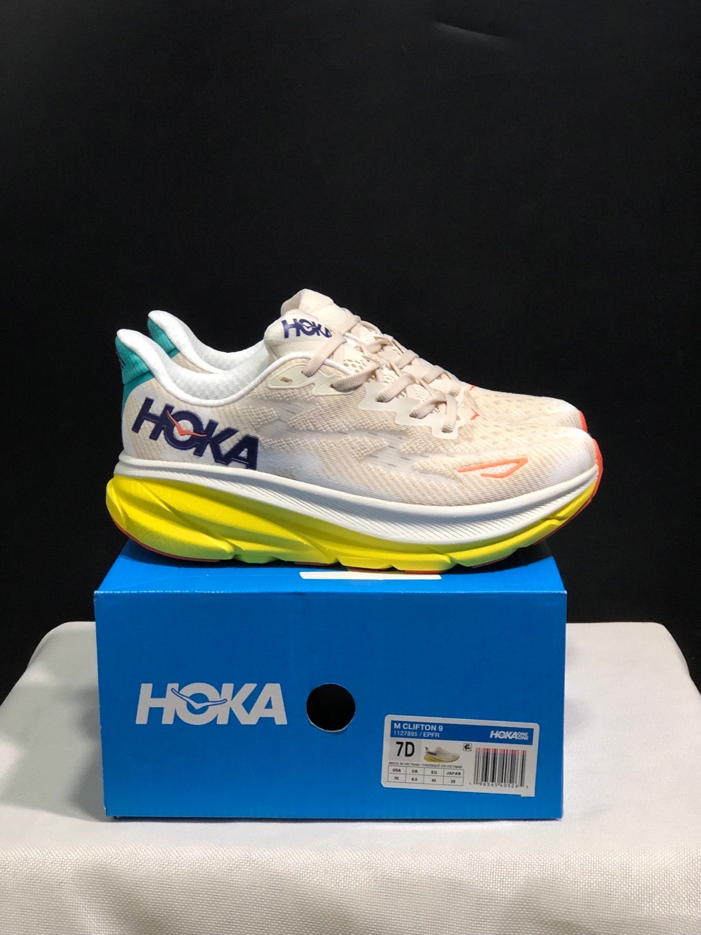 HOKA ONE ONE Clifton 9