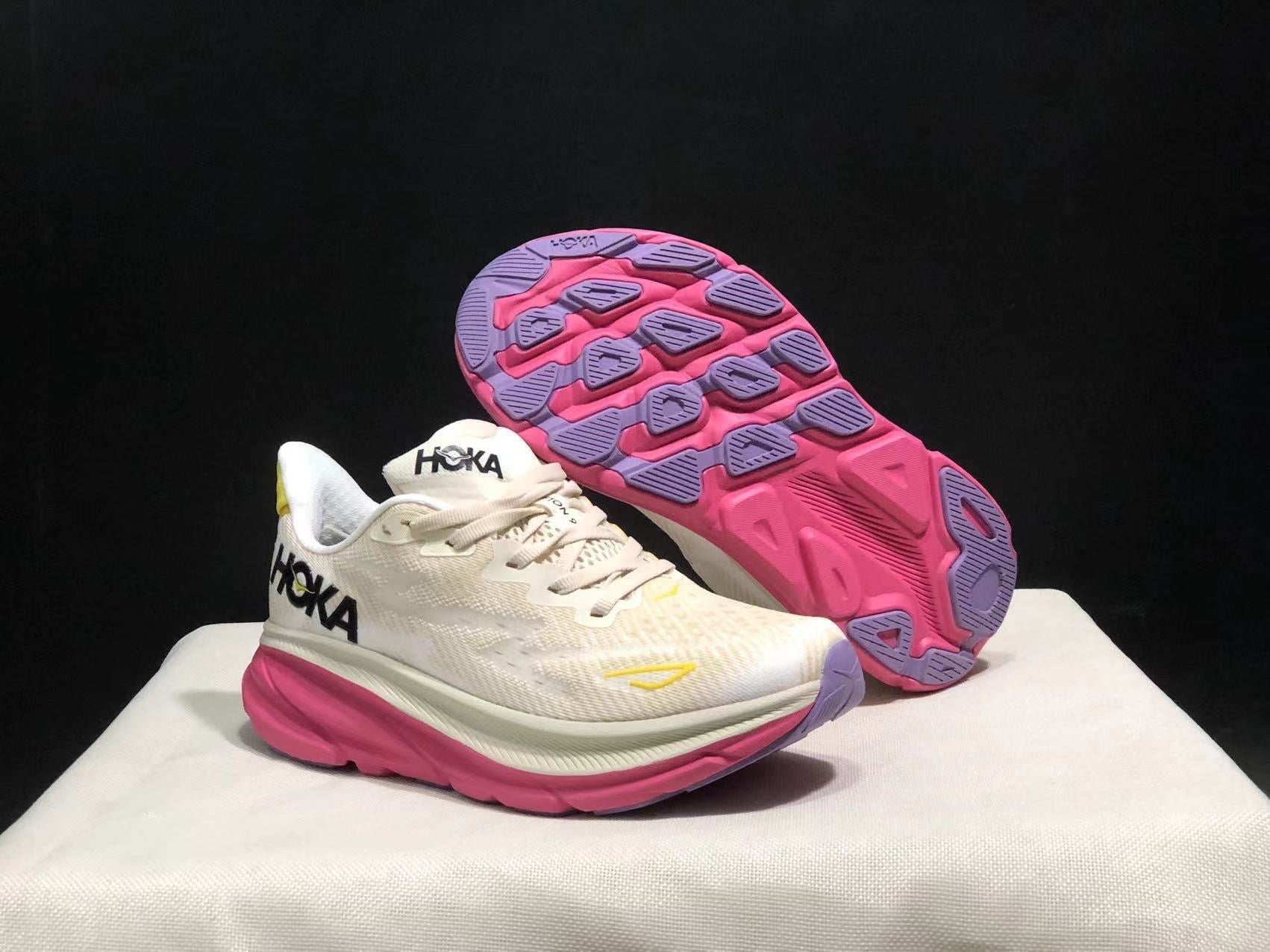 HOKA ONE ONE Clifton 9