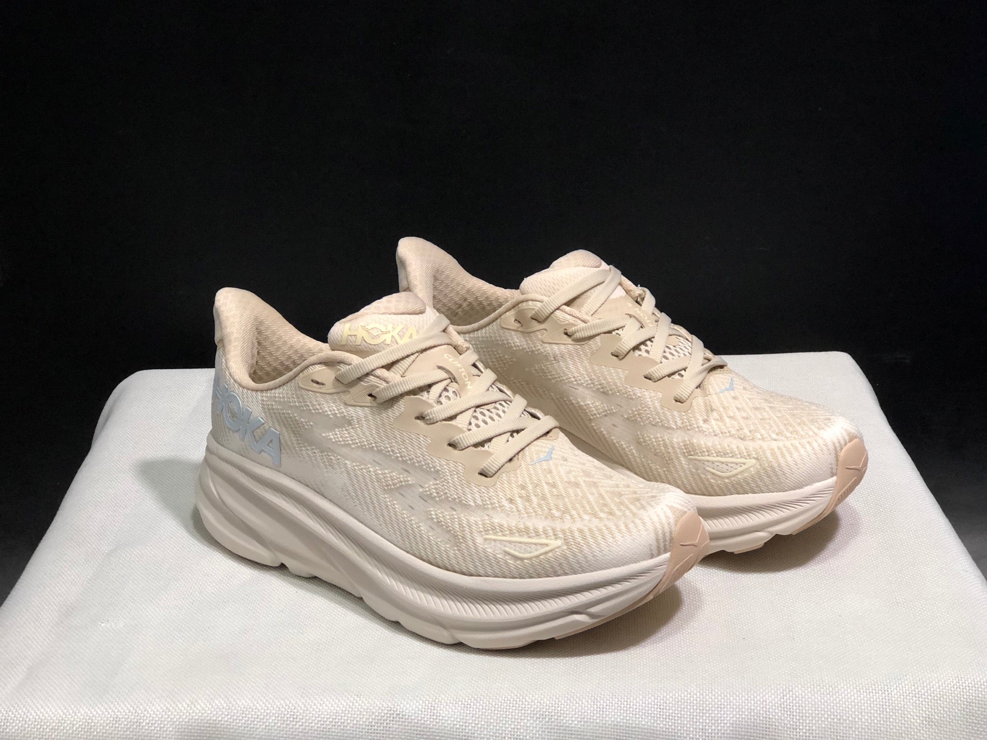 HOKA ONE ONE Clifton 9