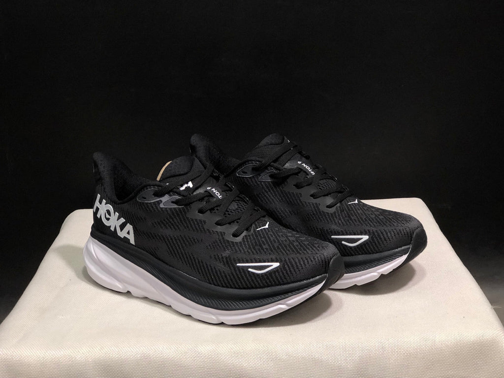 HOKA ONE ONE Clifton 9