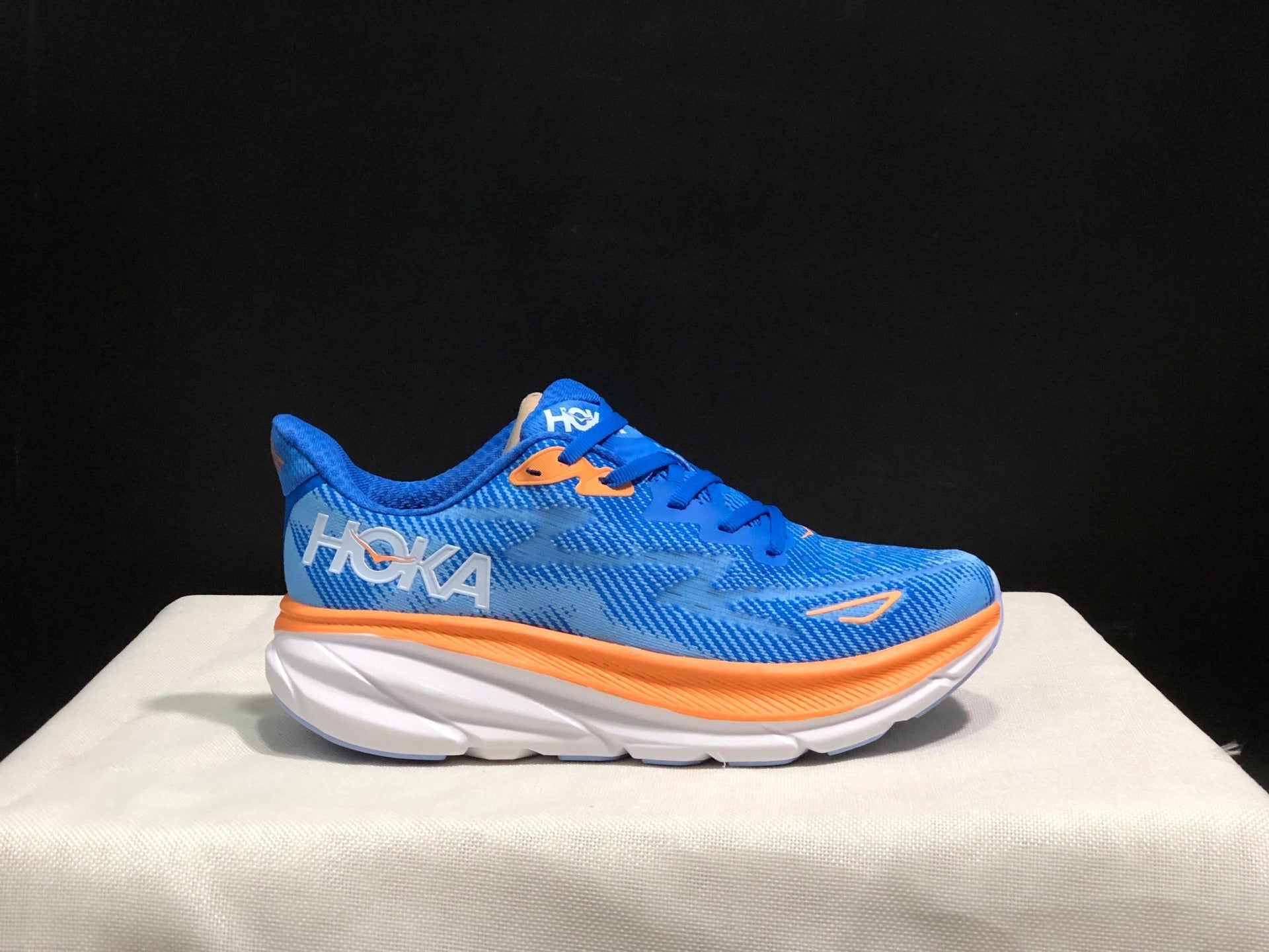HOKA ONE ONE Clifton 9