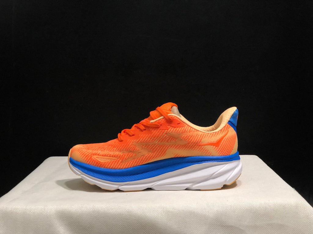 HOKA ONE ONE Clifton 9