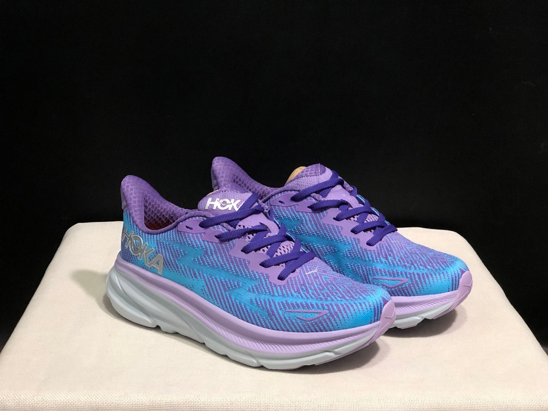 HOKA ONE ONE Clifton 9