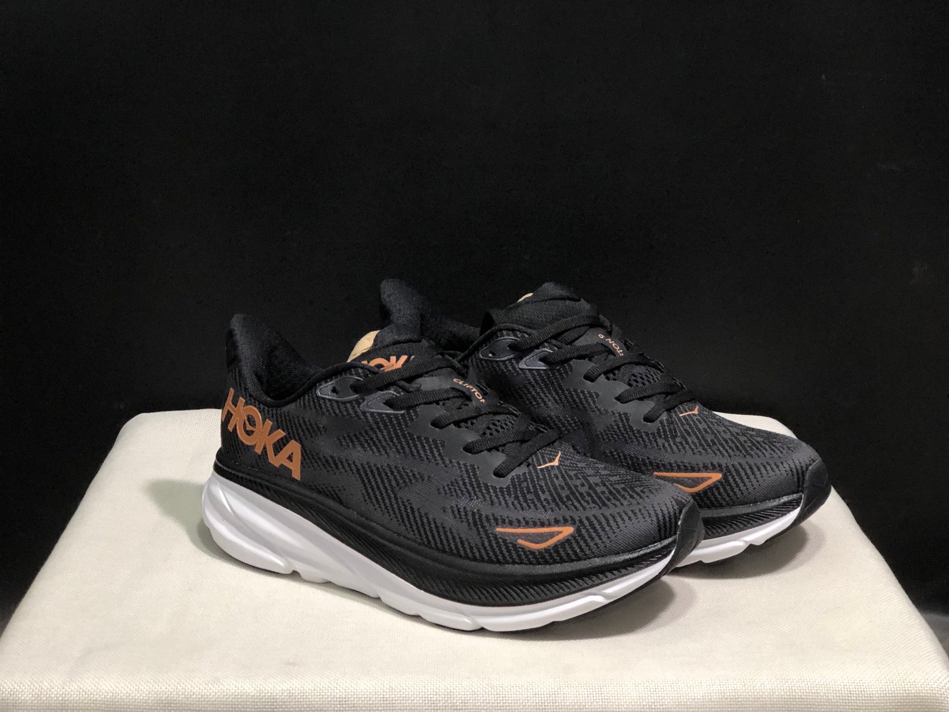 HOKA ONE ONE Clifton 9