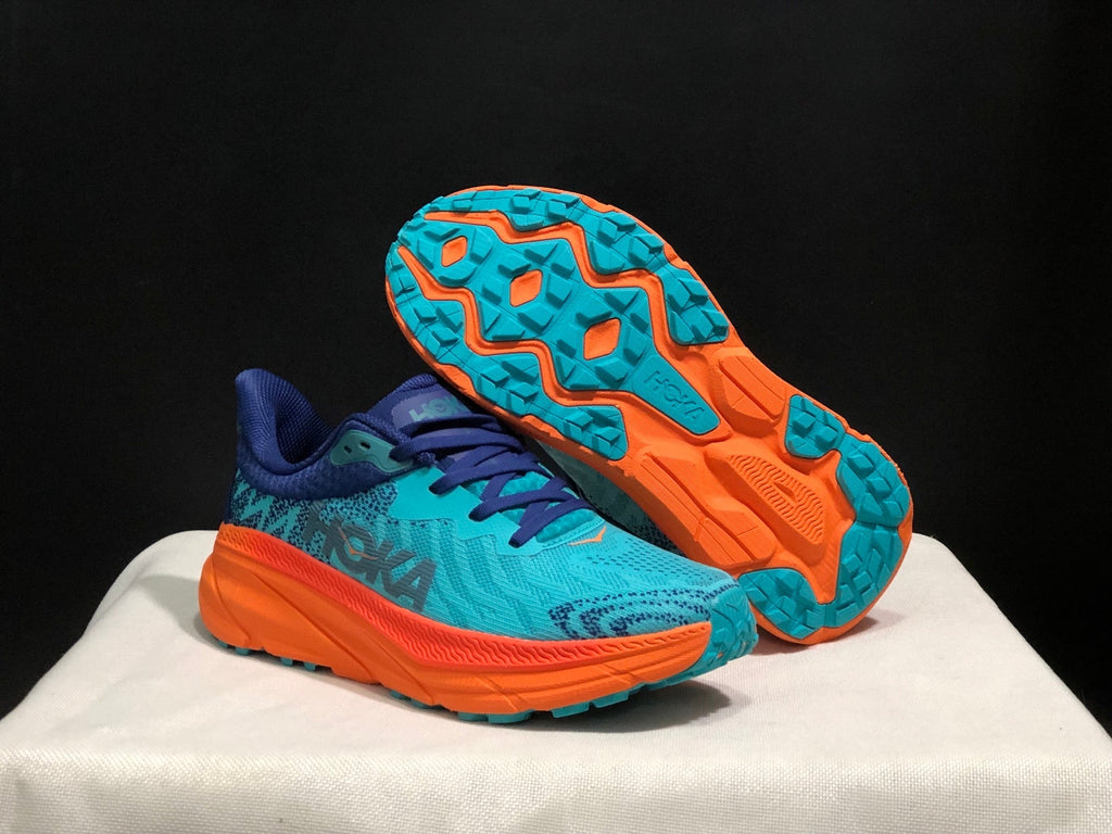 HOKA ONE ONE Challenger 7