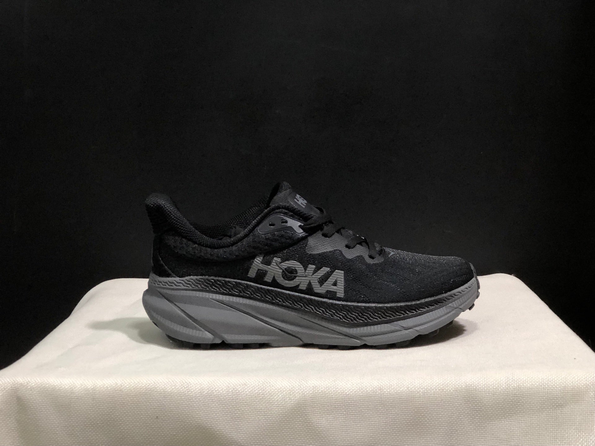 HOKA ONE ONE Challenger 7