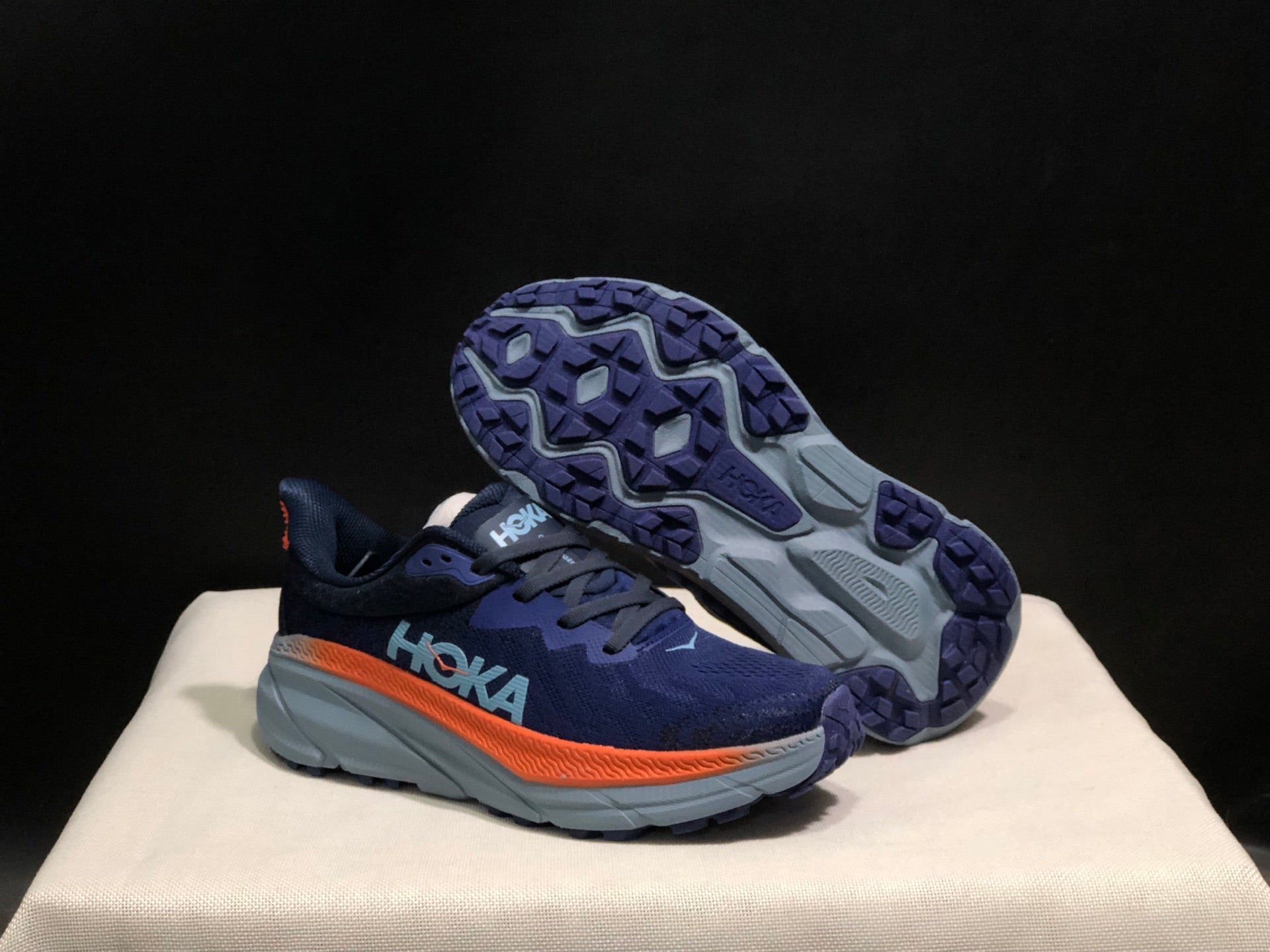 HOKA ONE ONE Challenger 7
